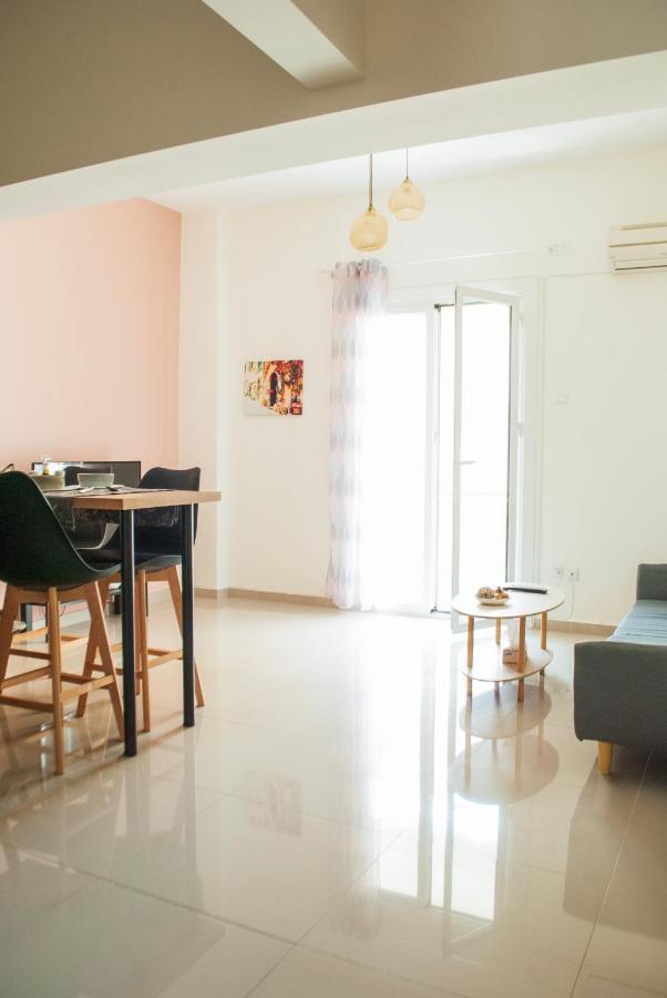 Your Comfy Apartment In Acropolis Area Athena Bagian luar foto